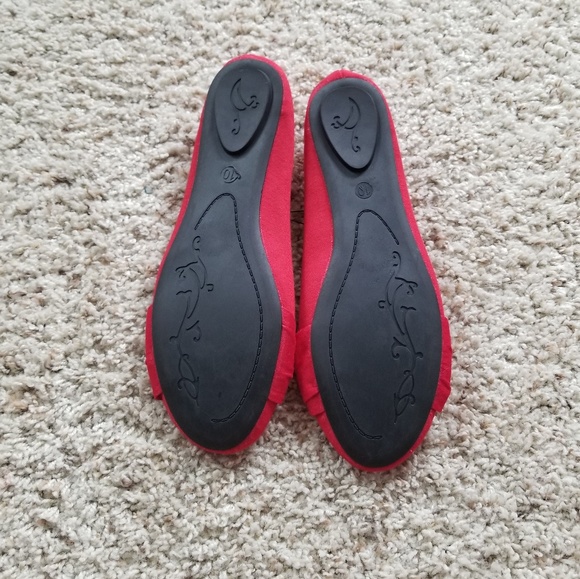 Red Flats - Picture 4 of 4